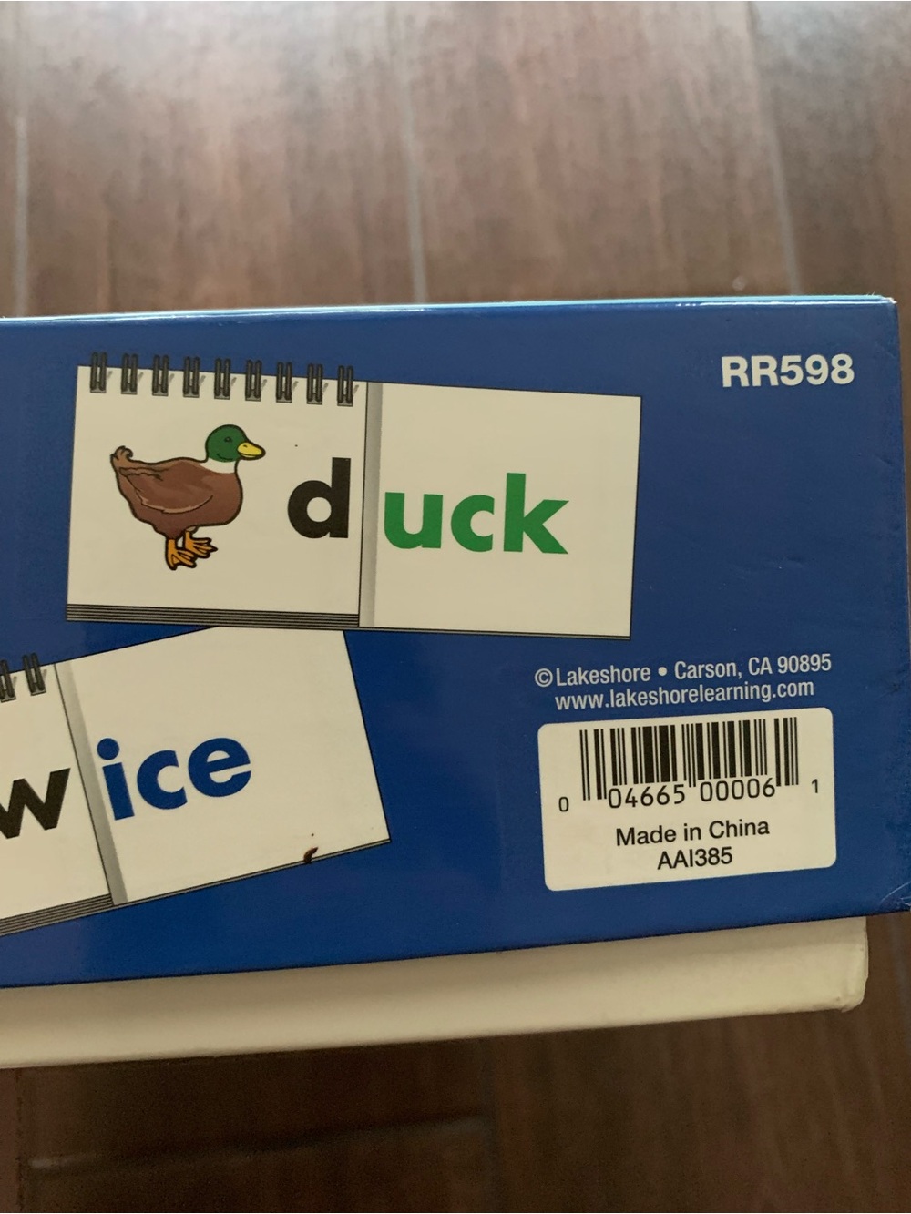 Lakeshore Word Family Flip Books 300 Words #RR598 30 Books Included - Picture 2 of 6